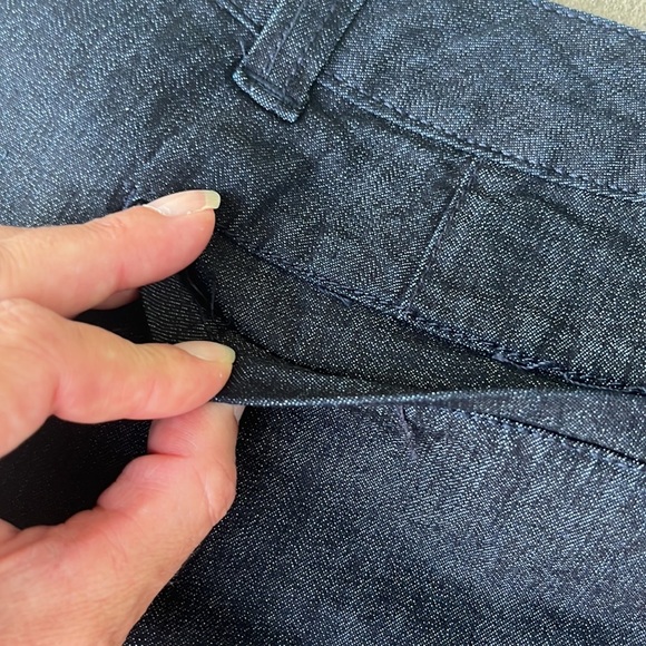 New Bandolino tummy control Bermuda - Picture 12 of 16